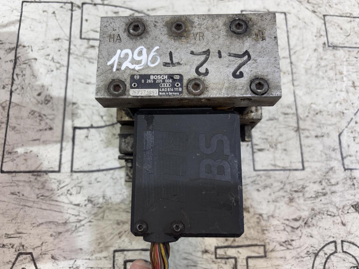 Блок ABS (насос) 4A0614111B Audi A6 C4