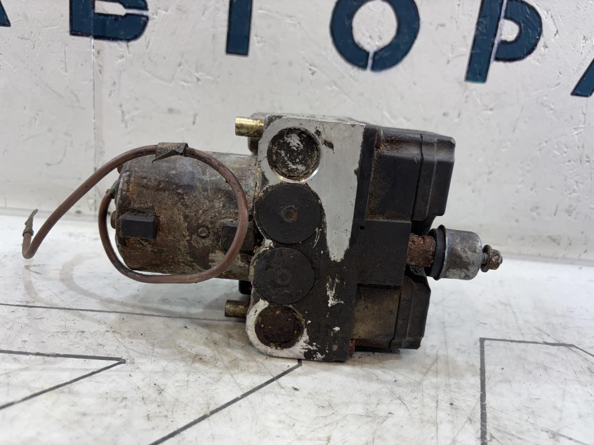 Блок ABS (насос) 4A0614111G Audi A6 C4