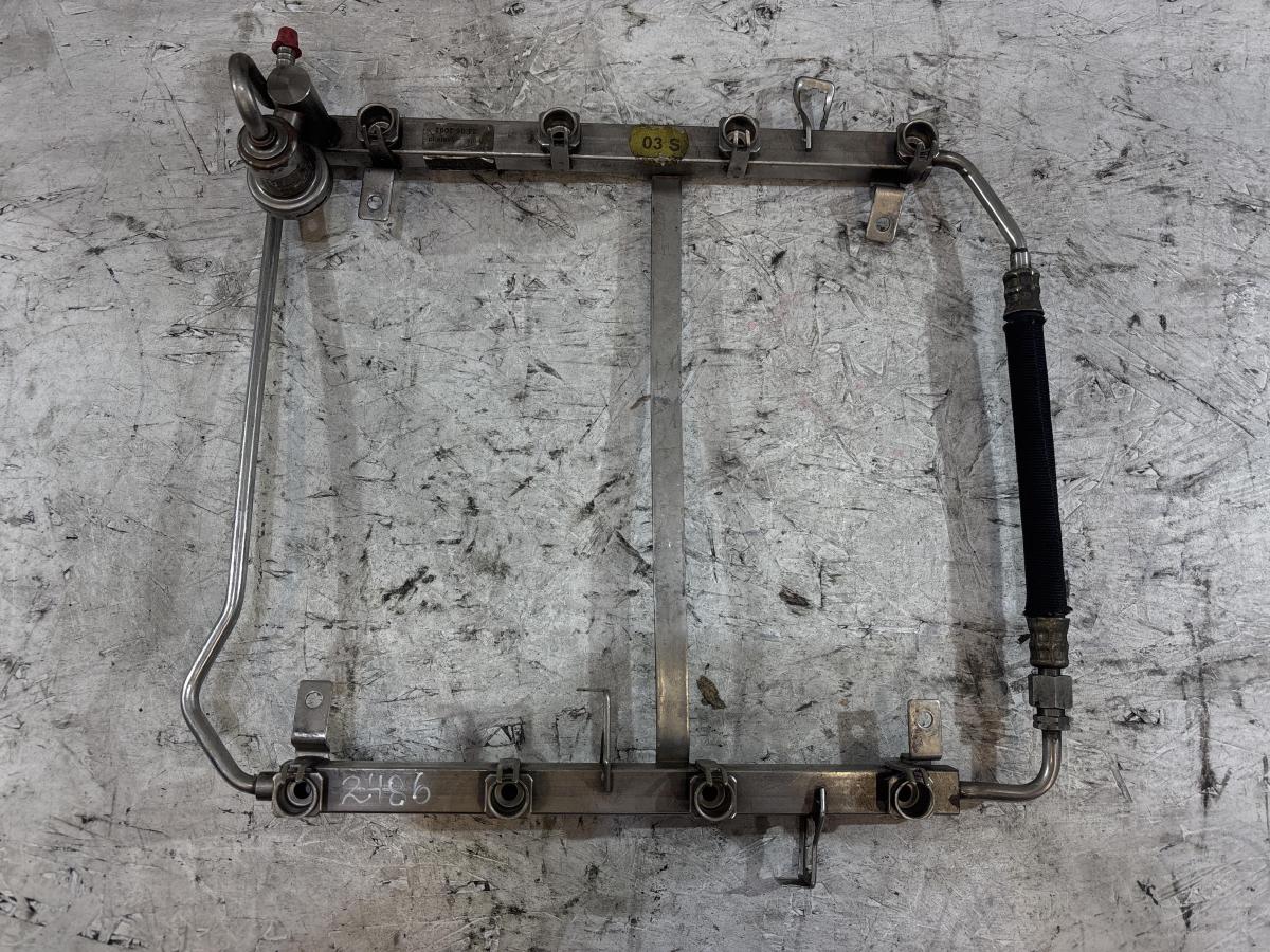 Топливная рампа 077133681T 