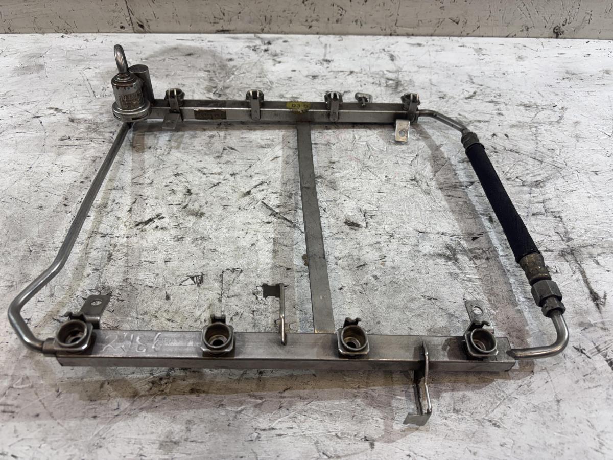 Топливная рампа 077133681T 