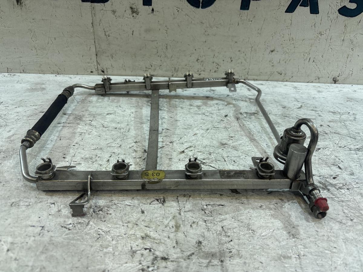 Топливная рампа 077133681T 