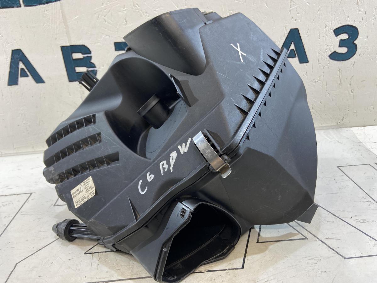 Корпус воздушного фильтра 4F0133835E Audi A6 C6 / S6 C6 / RS6 C6