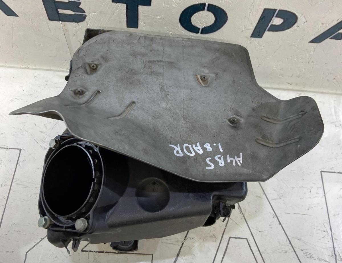 Корпус воздушного фильтра 06B133837A 