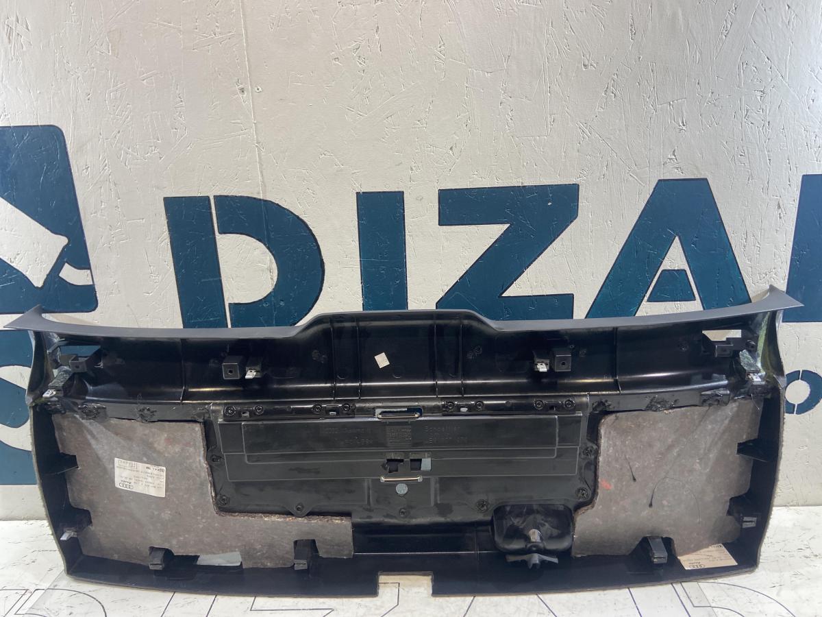 Облицовка крышки багажного отсека 4B9867979 