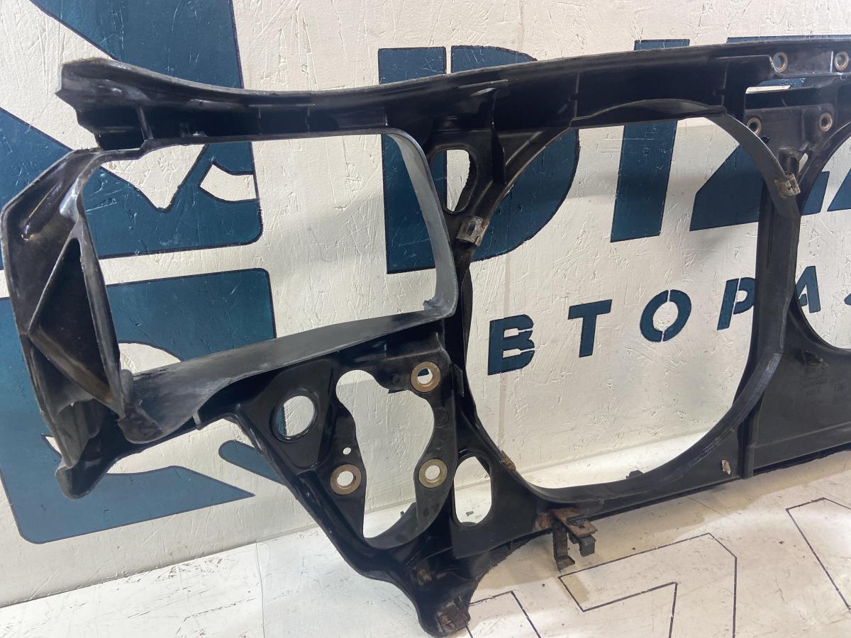 Рамка радиатора (телевизор) 8D0805594