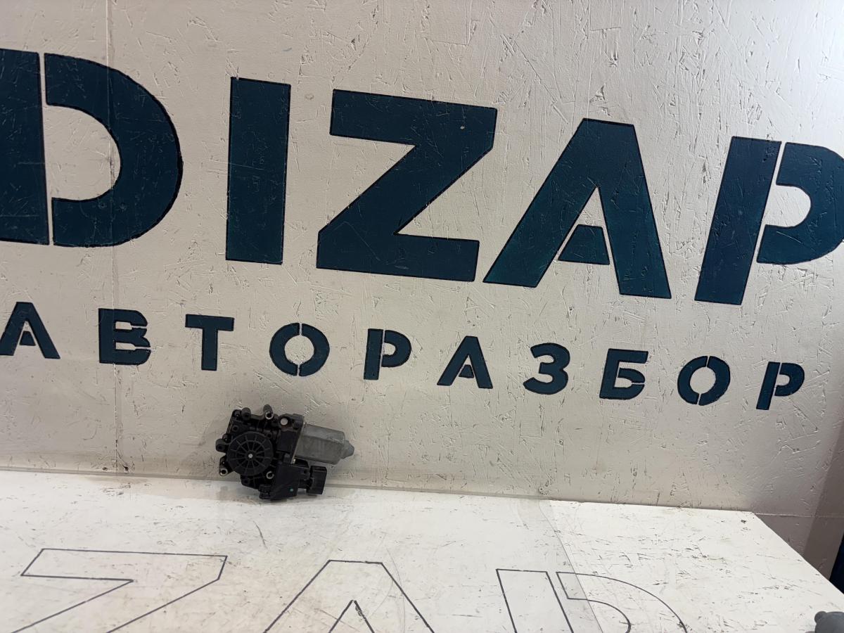 Моторчик стеклоподъемника 4A0959802C Audi A6 C4