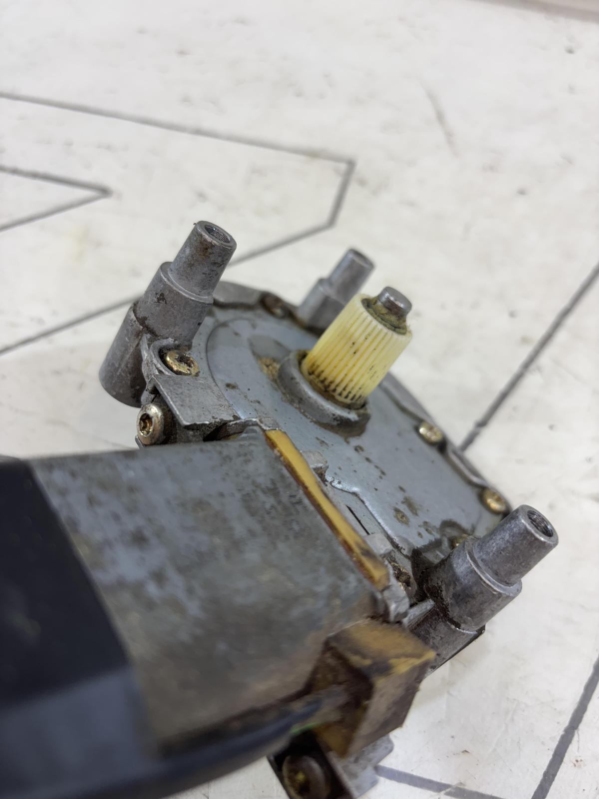 Моторчик стеклоподъемника задней левой двери 4A0959801A Audi A6 C4