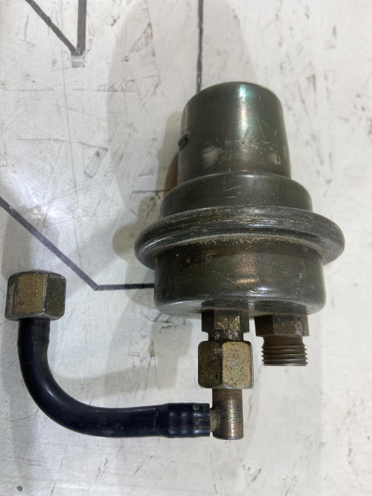 Гаситель пульсаций топлива 893133441 Audi 80 B3