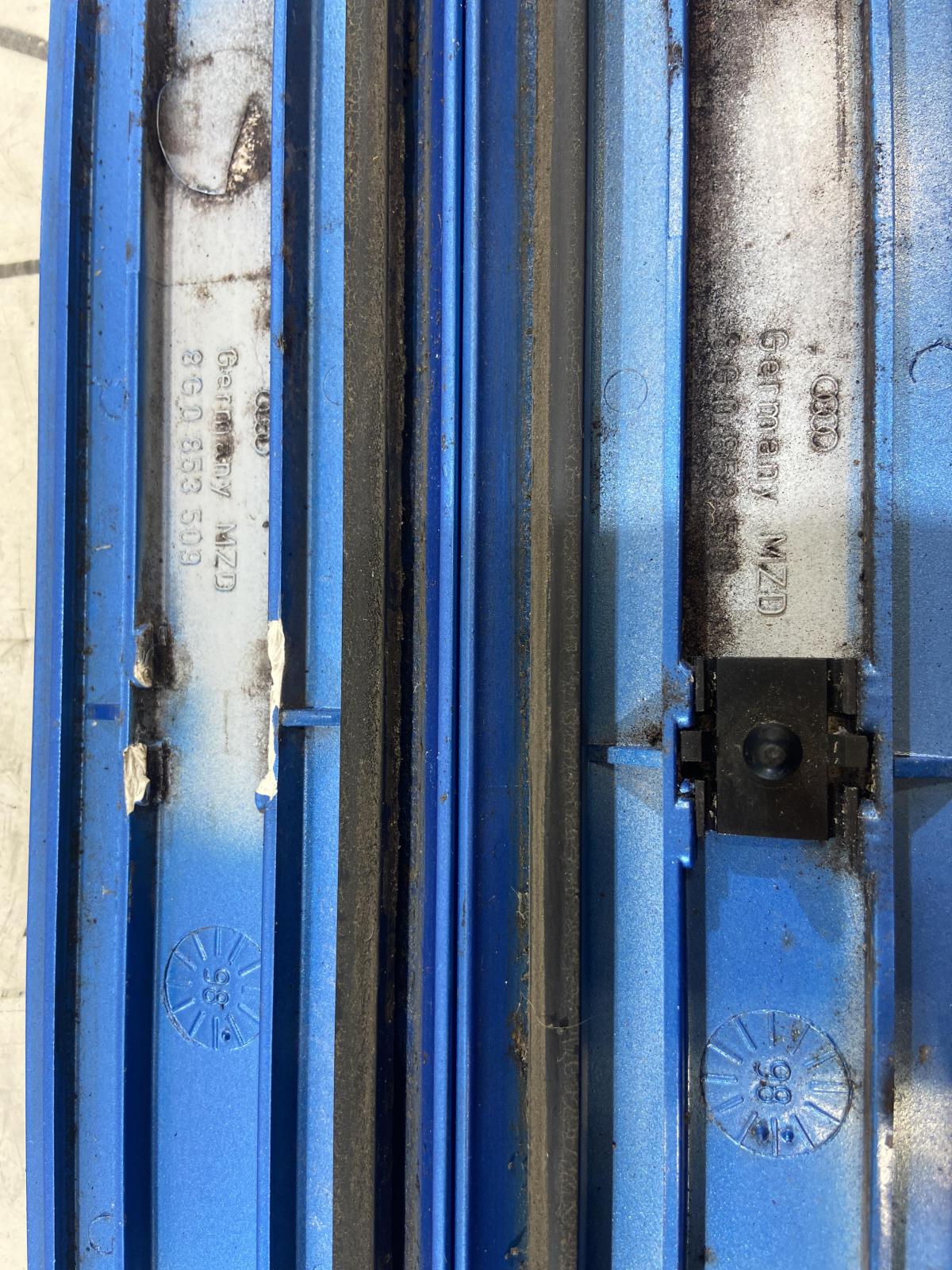 Молдинги задние 8G0853509 Audi 80 B4 Cabriolet