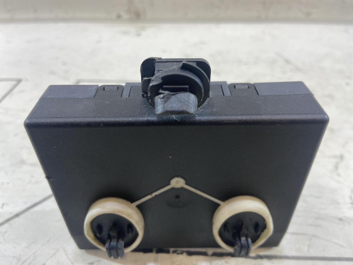 Блок управления двери передней правой 4F0959792E Audi A6 C6 / S6 C6 / RS6 C6