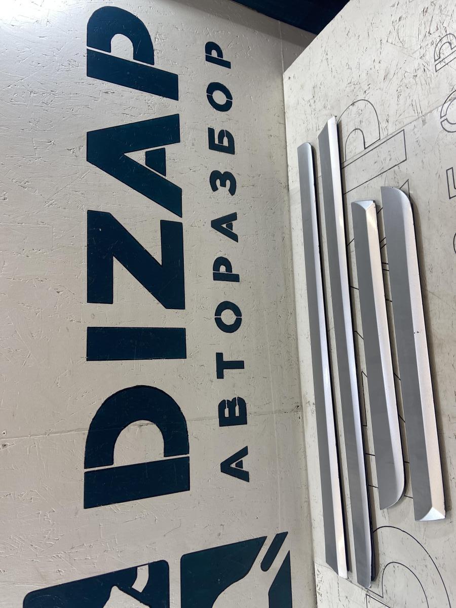 Молдинги (накладки) дверей нижние 8E0853970E Audi A4 B6 / B7