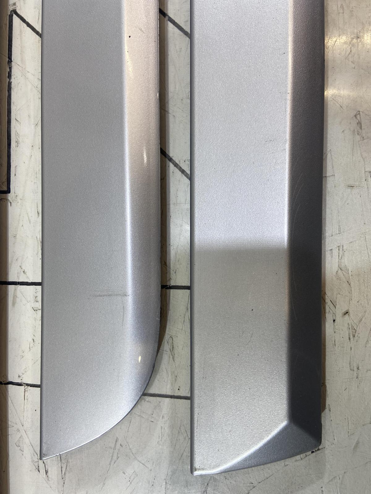 Молдинги (накладки) дверей нижние 8E0853970E Audi A4 B6 / B7