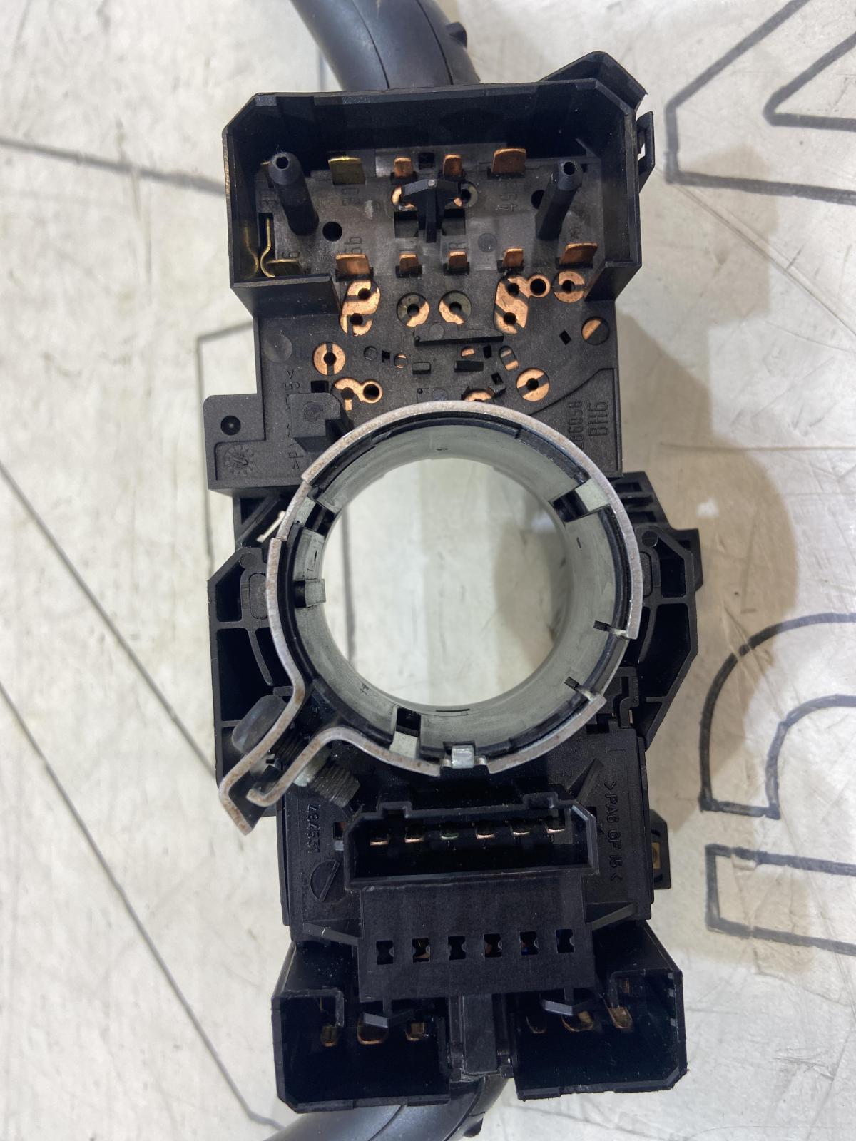 Переключатель подрулевой (стрекоза) 8L0953513G Audi A3 / S3