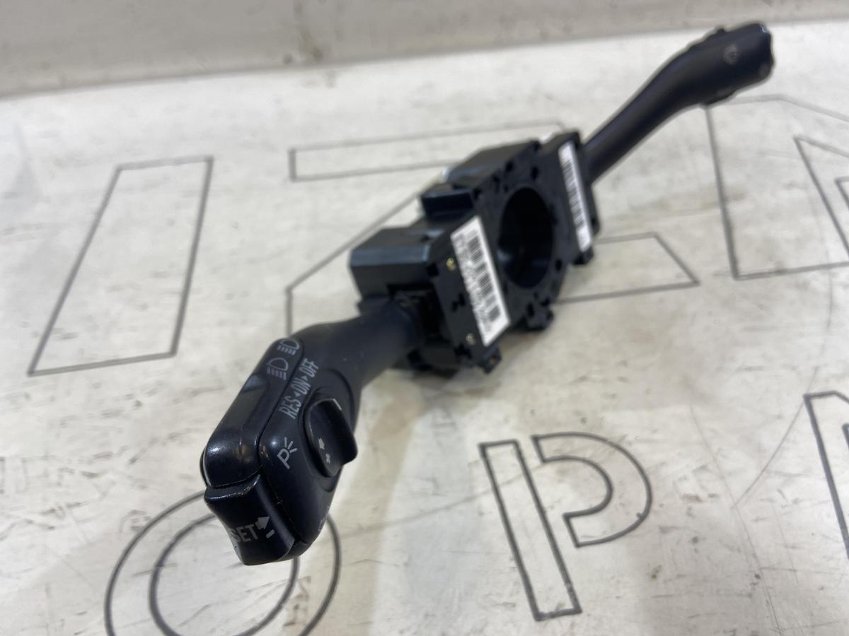 Переключатель подрулевой (стрекоза) 8L0953513J Audi A3 / S3