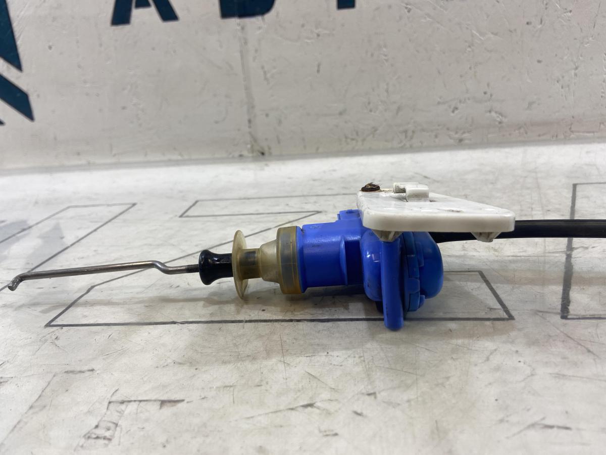 Клапан управления для двери водителя и пассажира 893862153С Audi 80 B3