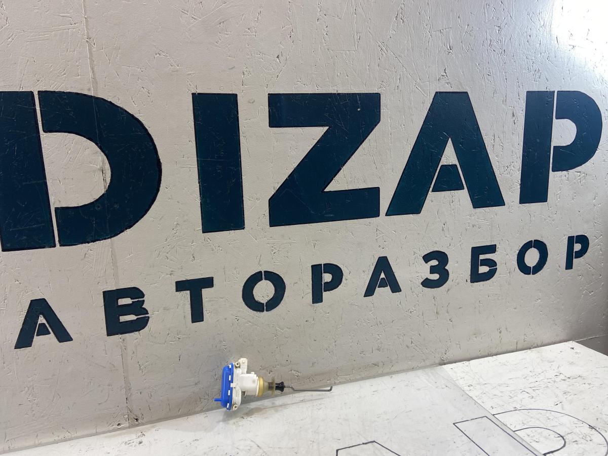 Клапан управления для двери водителя и пассажира 8A0862153 Audi 80 B4