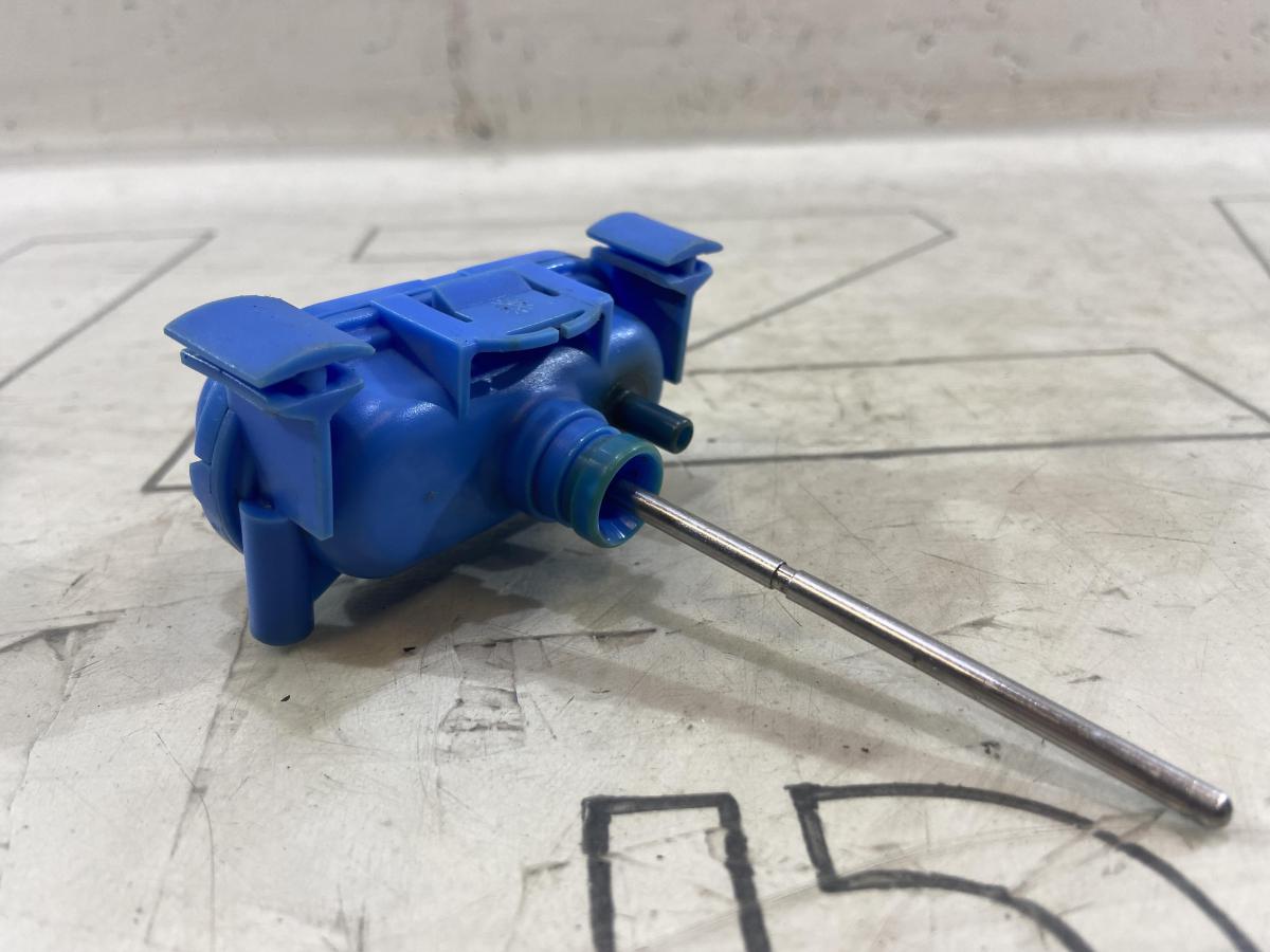 Активатор замка крышки бензобака 4A0862153A Audi A6 C4