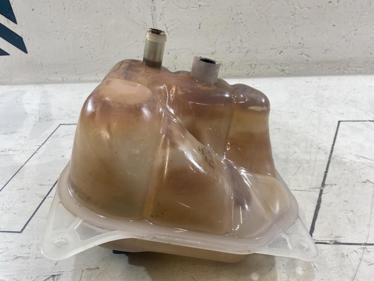 Расширительный бачок 1001210041 