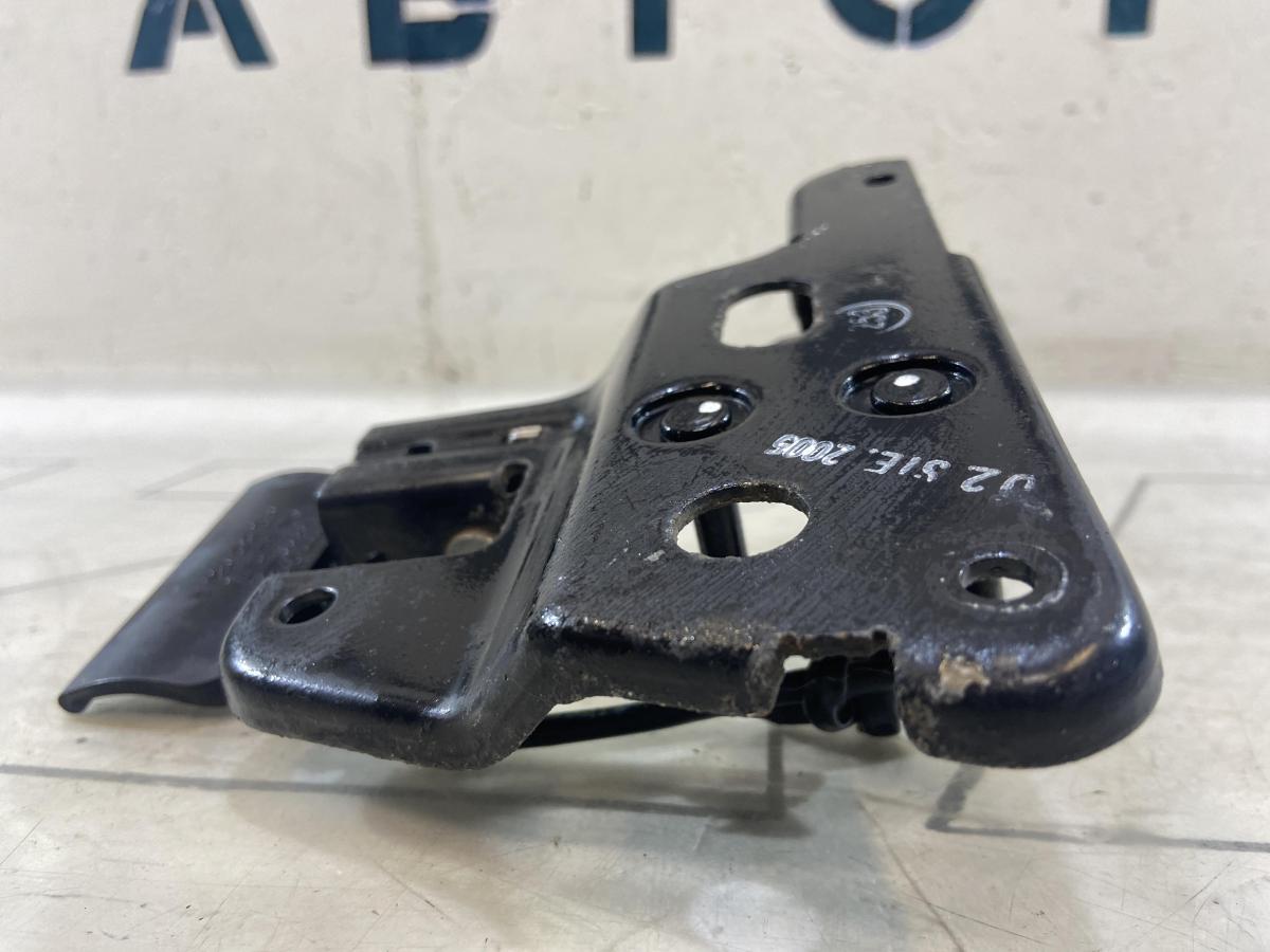 Стопорный крюк 4F0823480A Audi A6 C6 / S6 C6 / RS6 C6