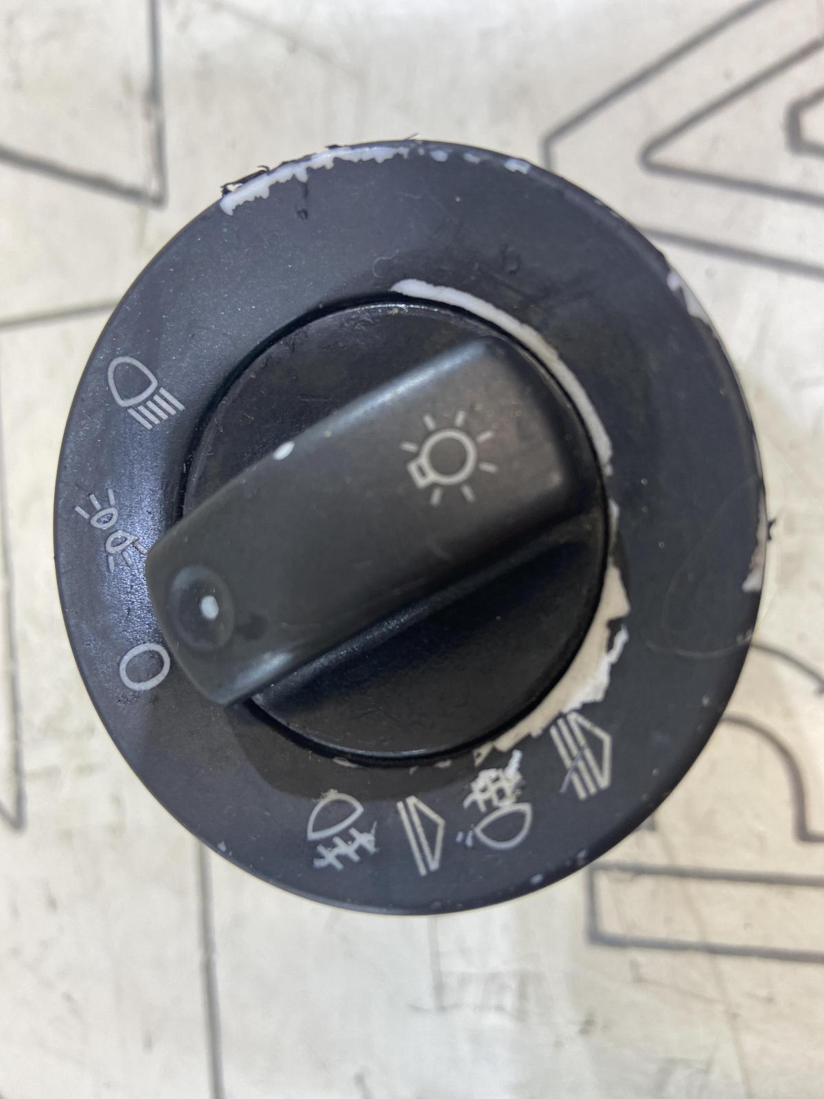 Переключатель света 8E0941531A Audi A4 B6 / B7