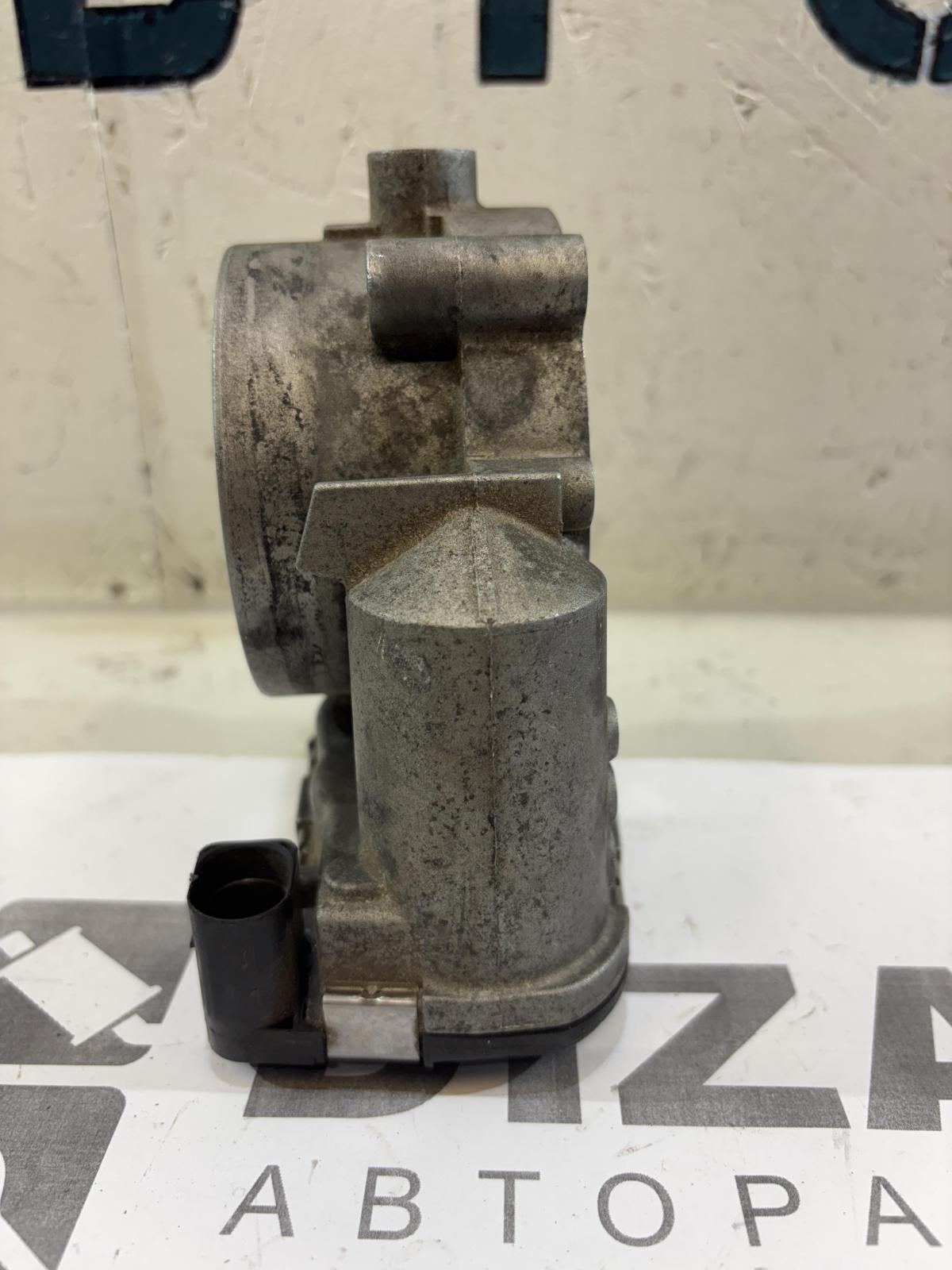 дроссельная заслонка 077133062A 