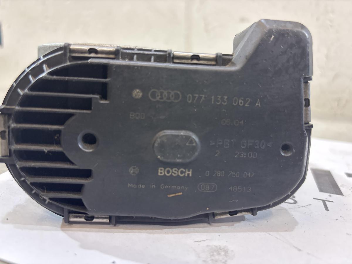 дроссельная заслонка 077133062A 