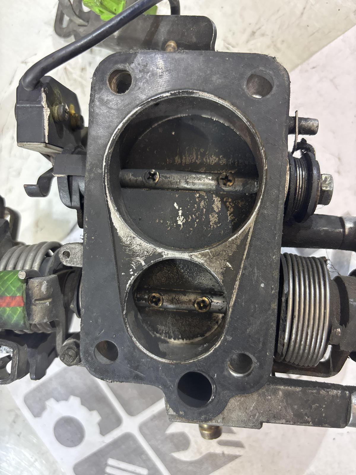 Дроссельная заслонка 078133061A 