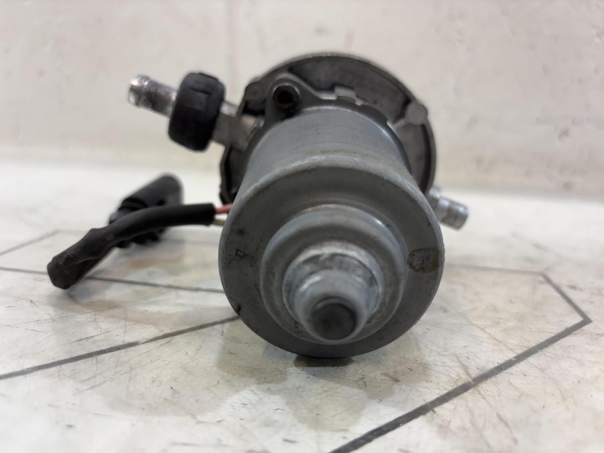 Насос вакуумный 8E0927317A Audi A4 B6