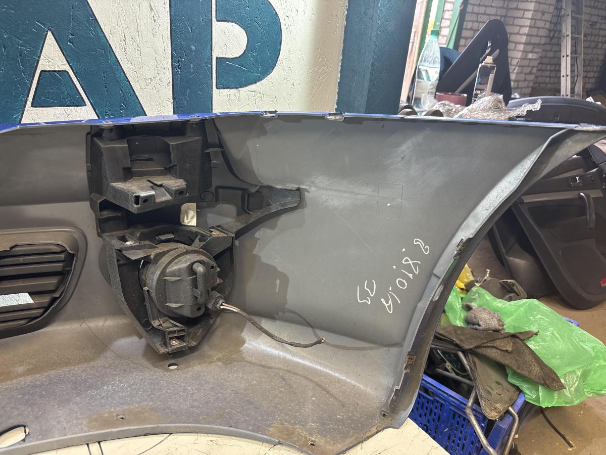 Бампер передний 1Z0807221D Skoda Octavia RS II