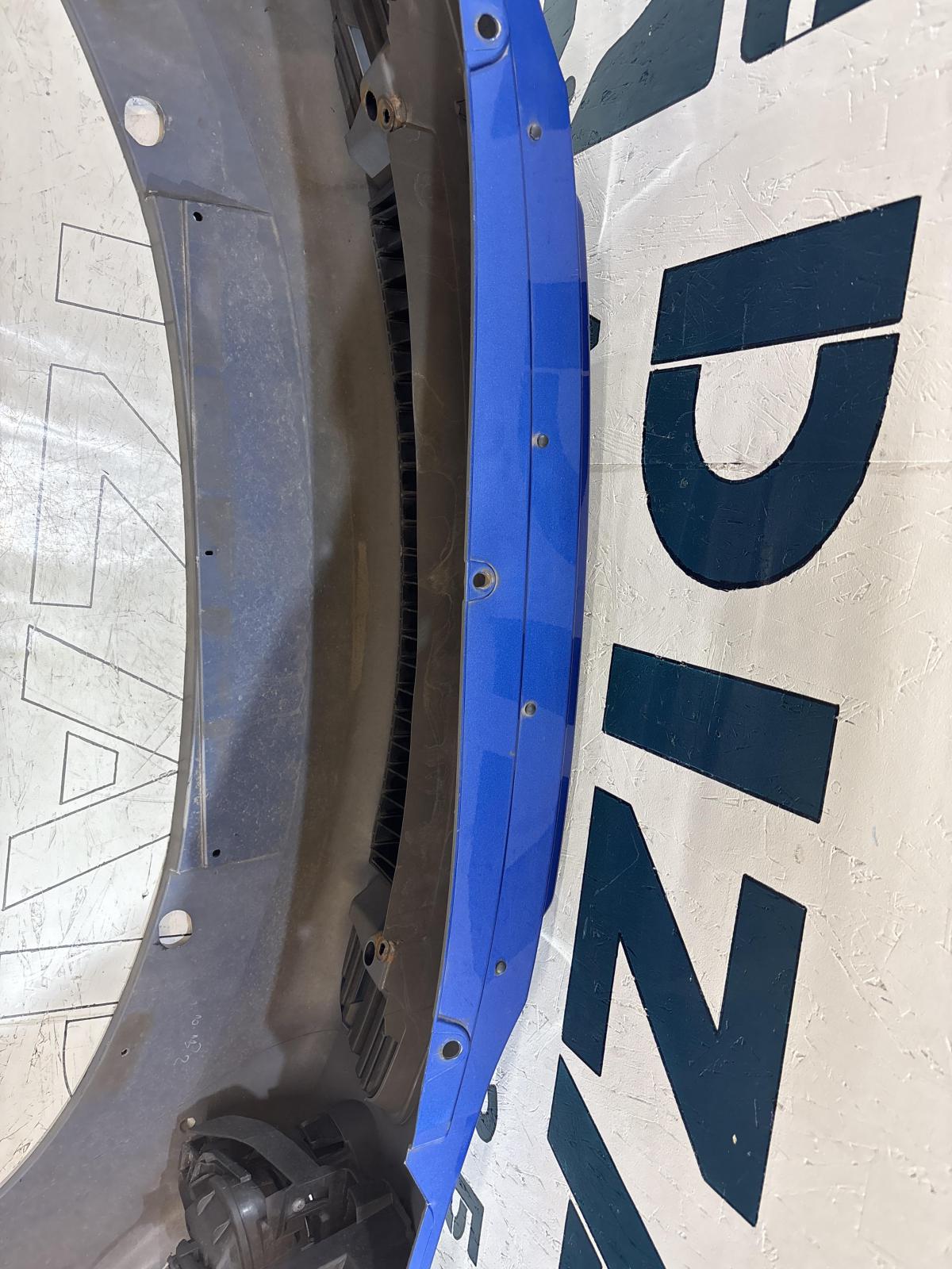 Бампер передний 1Z0807221D Skoda Octavia RS II