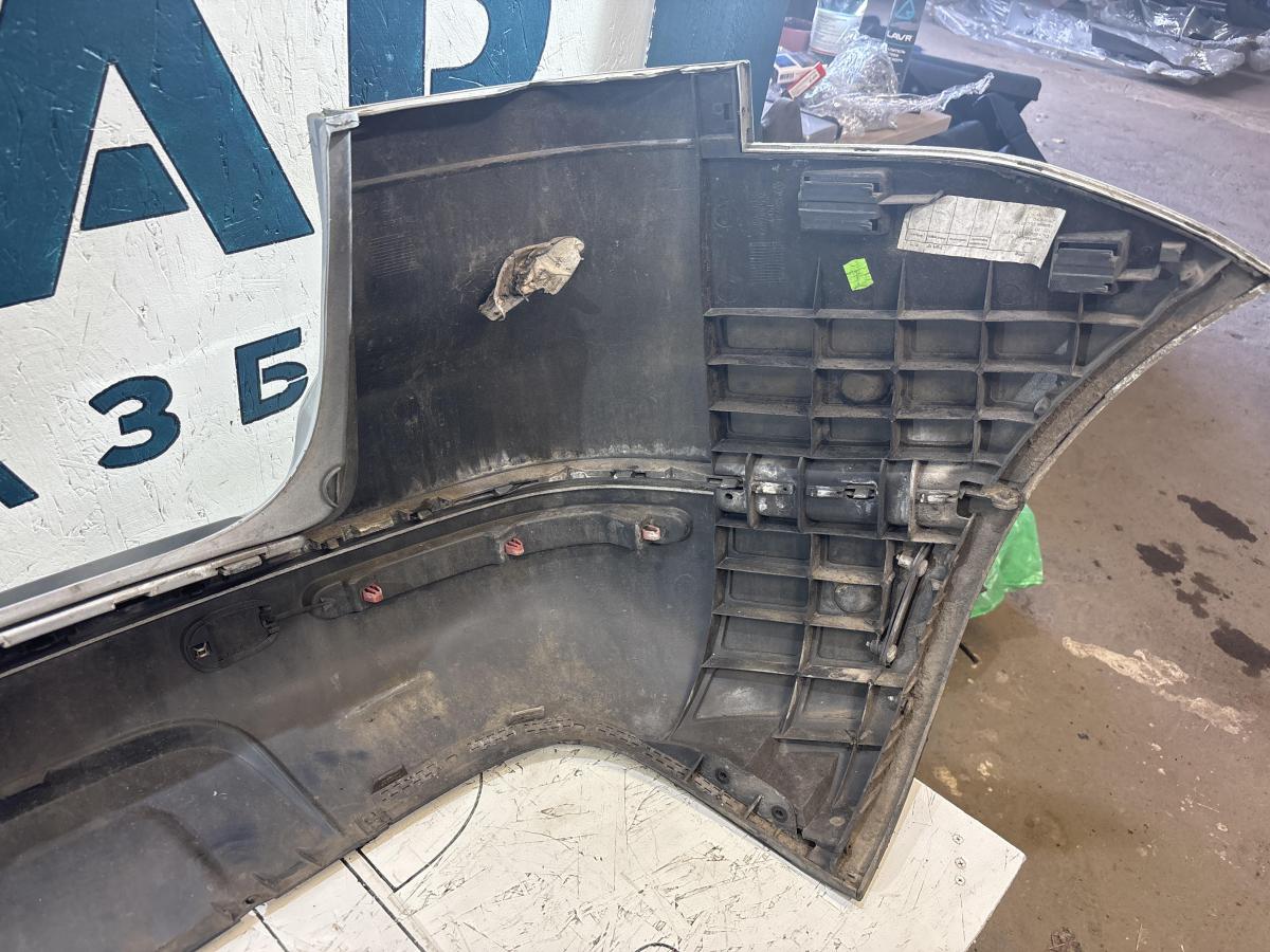 Бампер задний 7L6807378 Volkswagen Touareg I