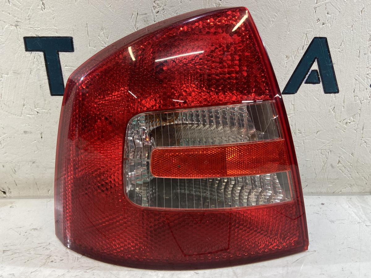 Фонарь задний левый 1Z5945095A Skoda Octavia RS II