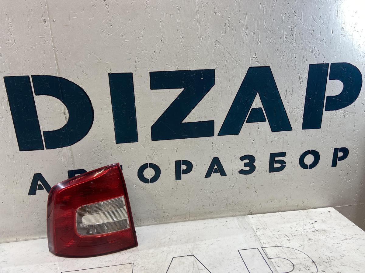 Фонарь задний правый 1Z9945095A Skoda Octavia II рест