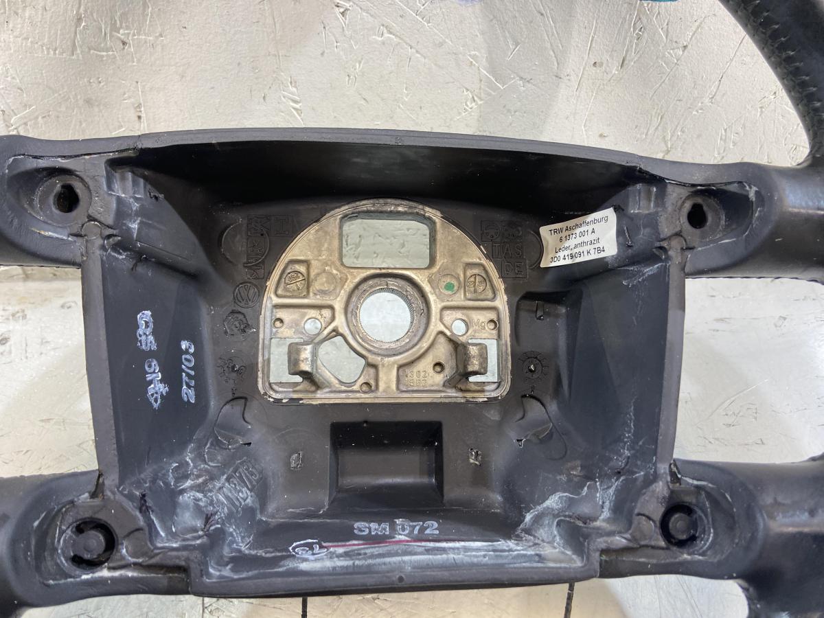 Pулевое колесо (кожа) 3D0419091K Volkswagen Touareg I