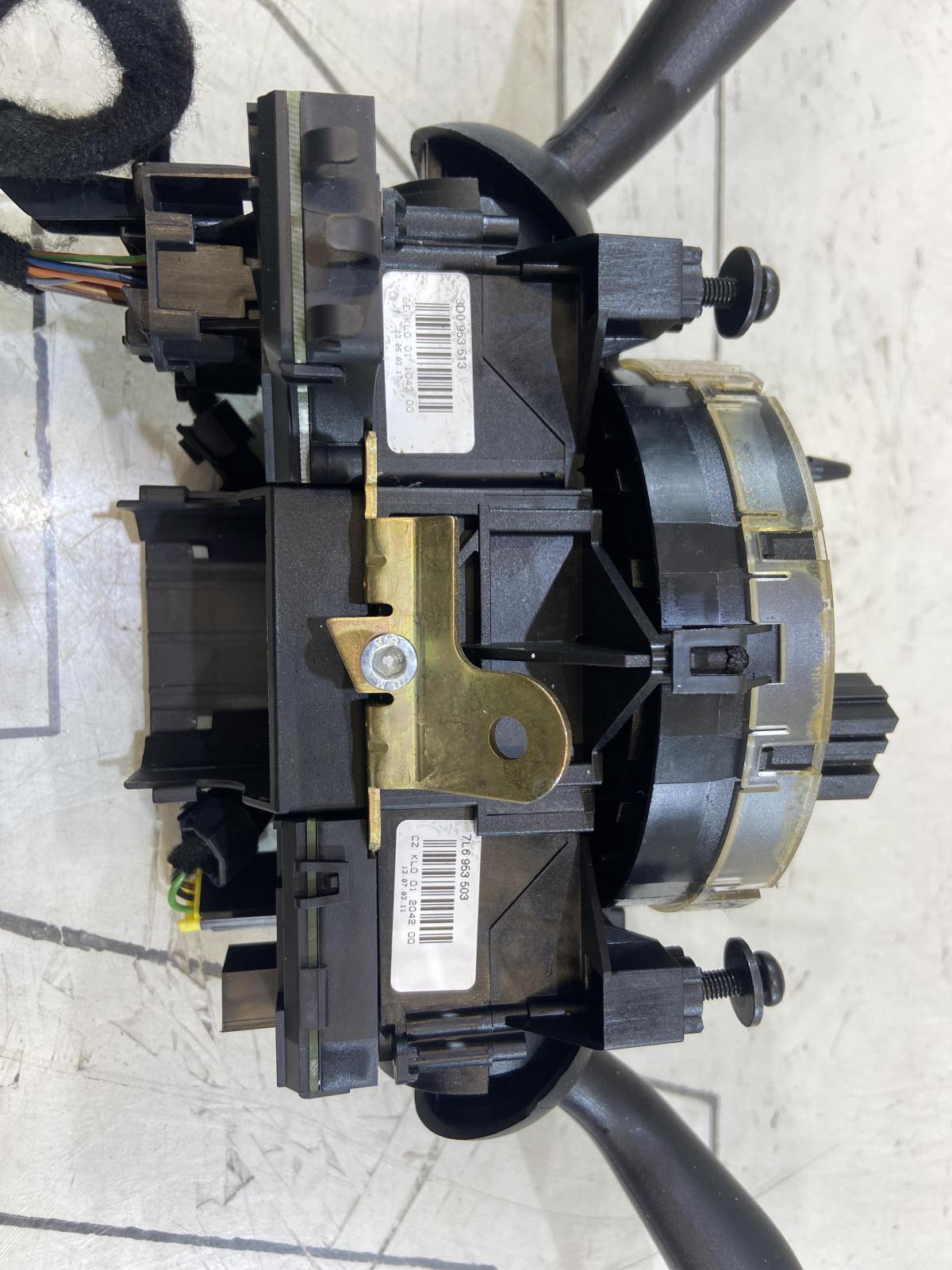 Переключатель подрулевой (стрекоза) 8E00953541D Volkswagen Touareg I