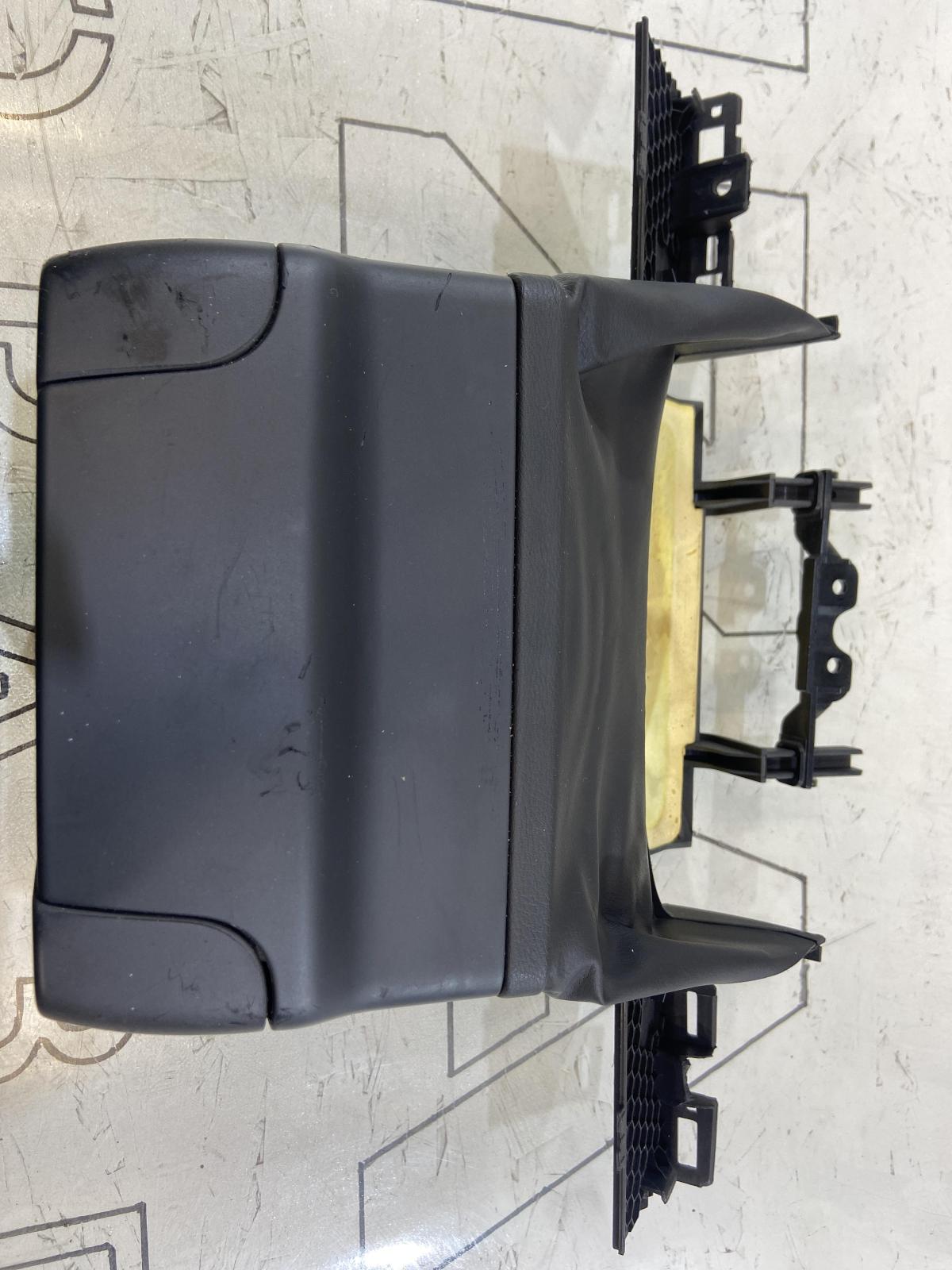 Кожух рулевой колонки 7L6953515 Volkswagen Touareg I