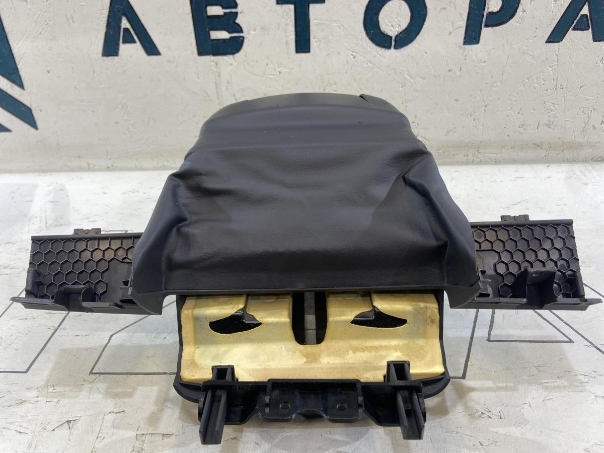 Кожух рулевой колонки 7L6953515 Volkswagen Touareg I