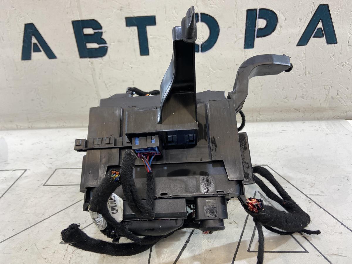 Блок предохранителей 7L0937535A Volkswagen Touareg I