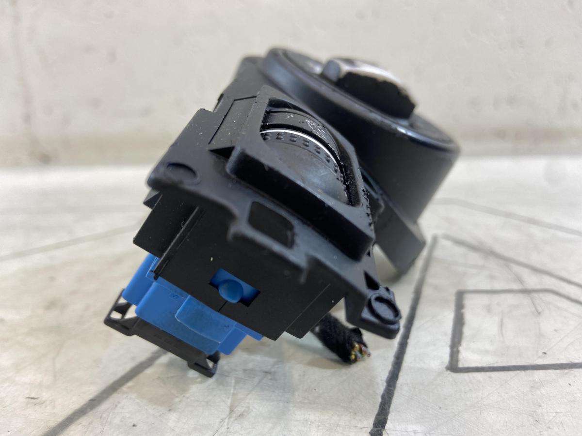 Блок управления светом 7L6858903AA Volkswagen Touareg I