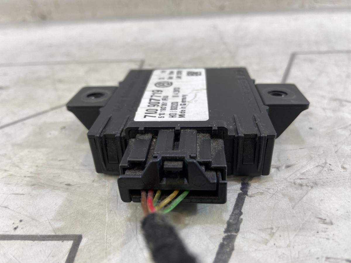 Блок управления защиты отнесанкц. буксировки и угона  Volkswagen Touareg I