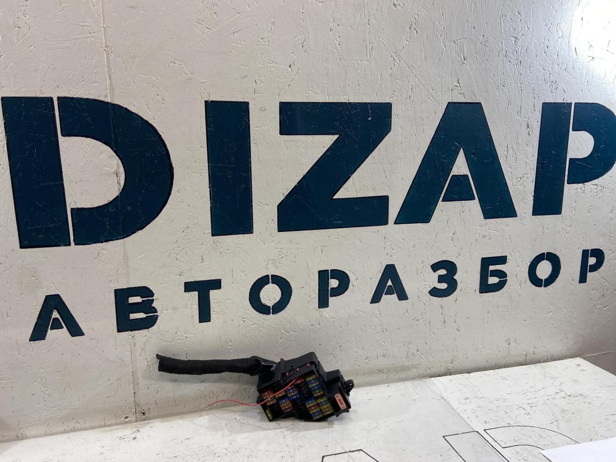 Блок предохранителей 7L0941828B Volkswagen Touareg I