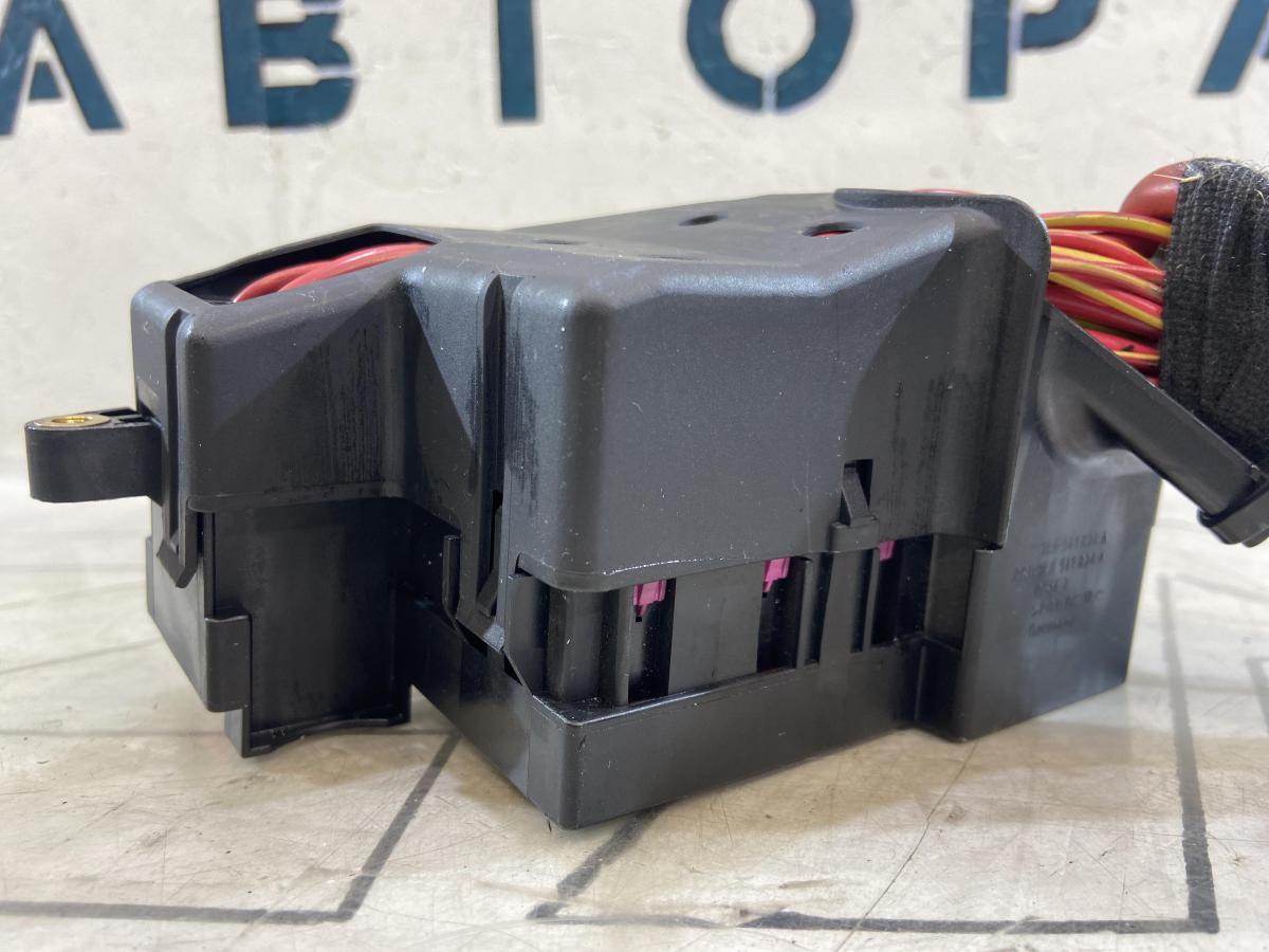 Блок предохранителей 7L0941828A Volkswagen Touareg I