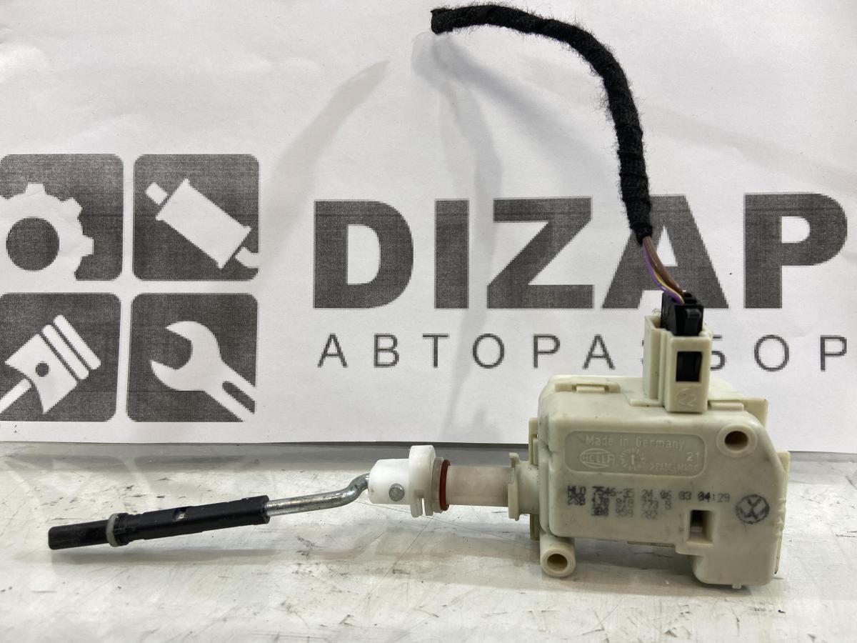 Замок лючка бензобака 1J0810773B Volkswagen Touareg I
