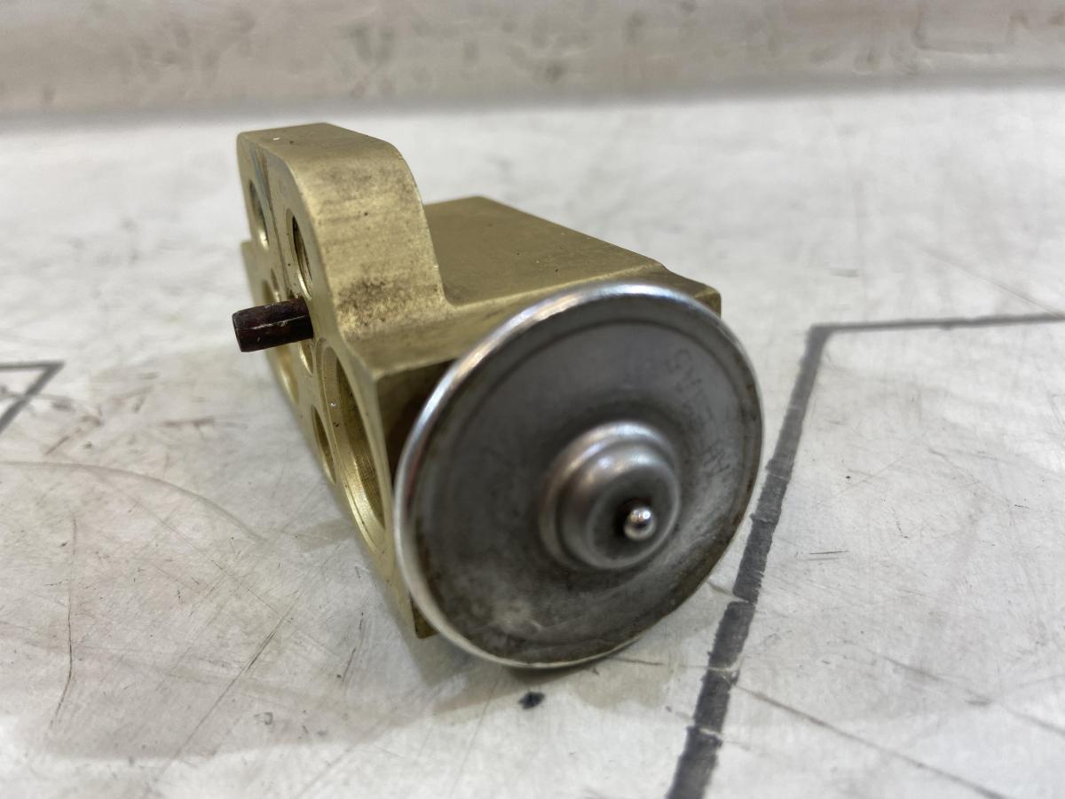 Клапан кондиционера 7L0820679 Volkswagen Touareg I