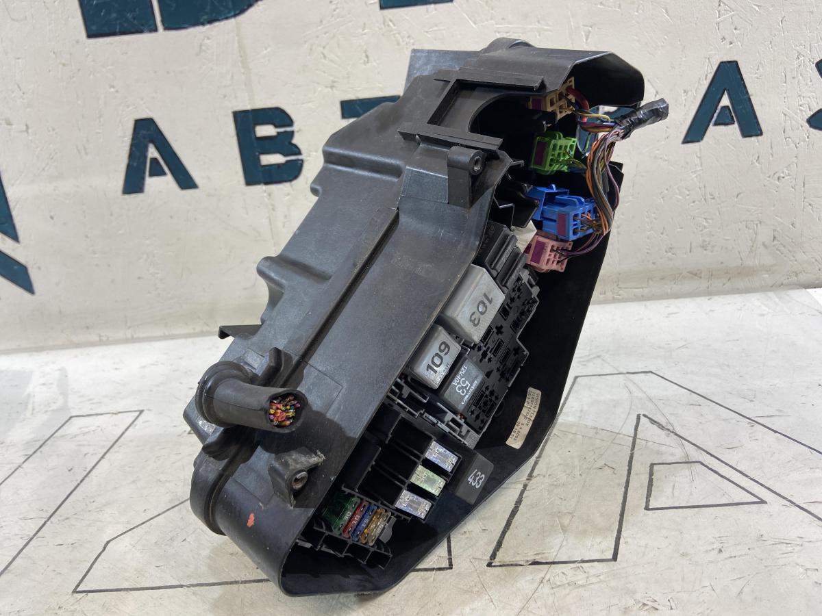 Блок предохранителей 7L6971072AD Volkswagen Touareg I