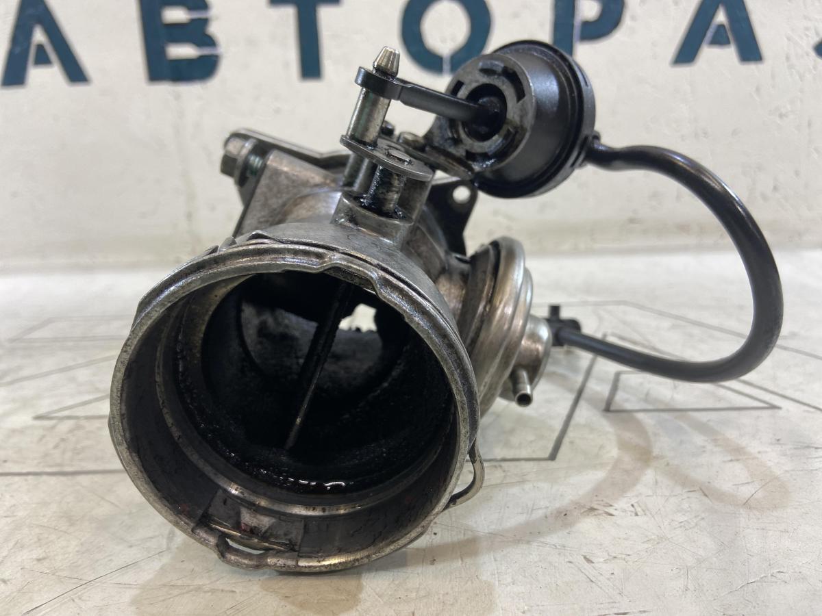 Дроссельная заслонка 070128073 Volkswagen Touareg I