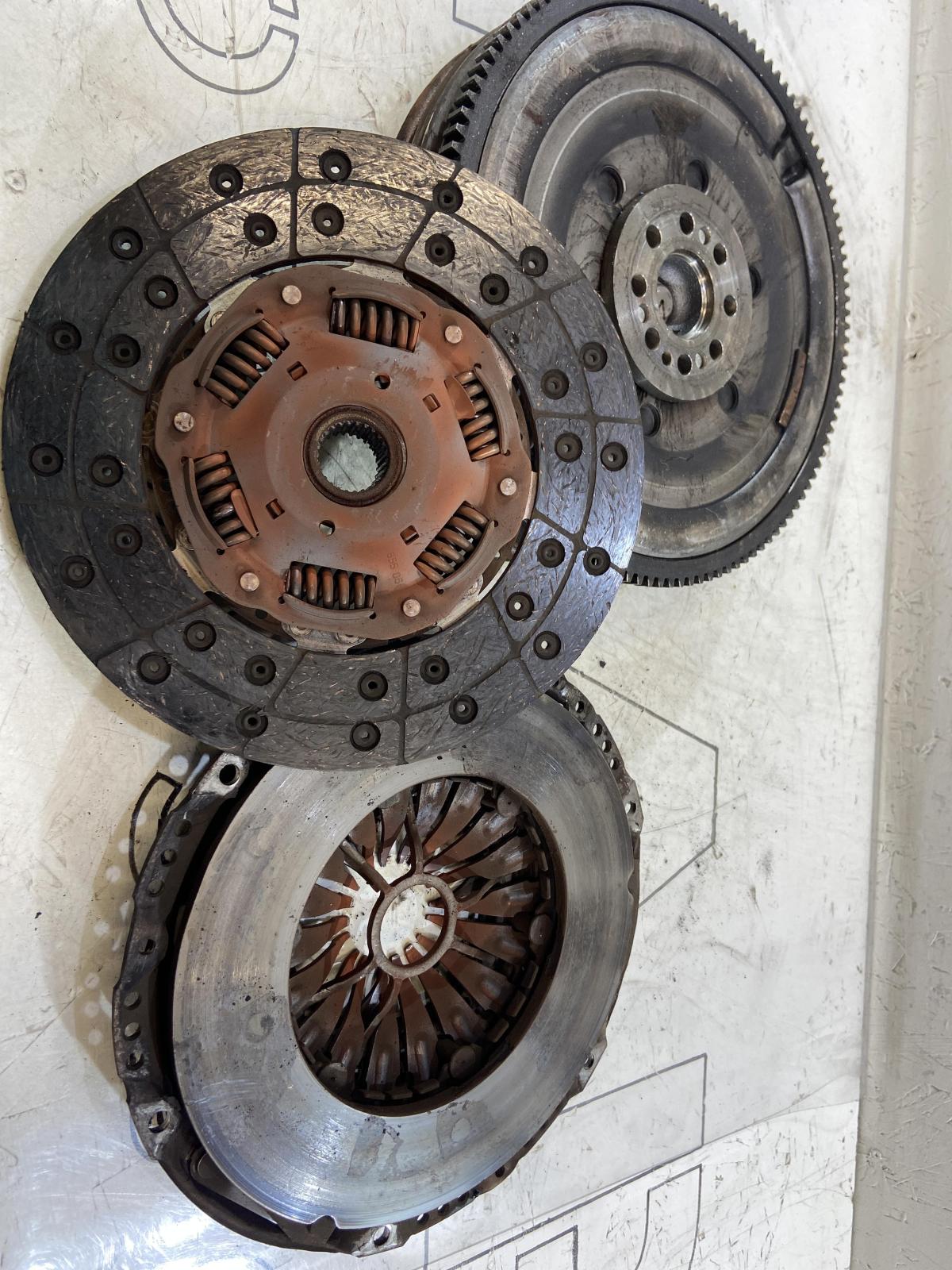 Сцепление комплект 070105266L Volkswagen Touareg I