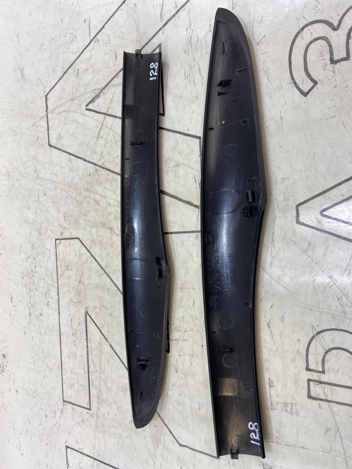 Заглушка рейлингов 1Z9860145A Skoda Octavia II рест