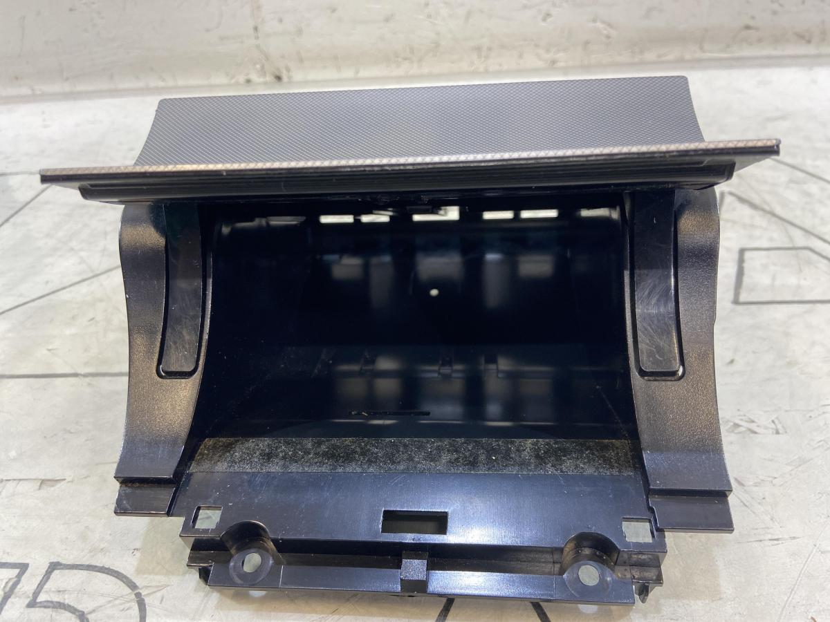 Пепельница передняя 1Z2863077A Skoda Octavia II рест