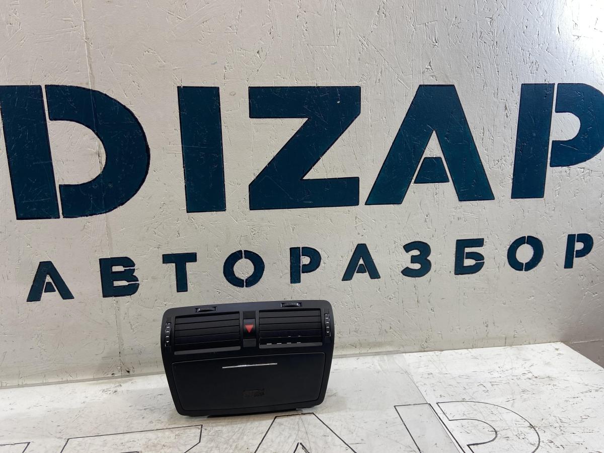 Дефлектор обдува салона 1Z0820951 Skoda Octavia II рест